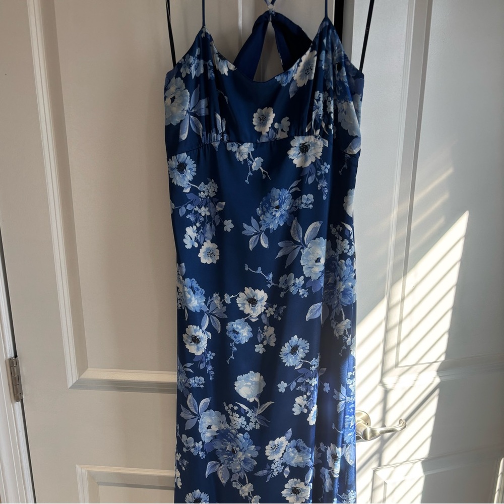 Lulu's Navy Floral Maxi Dress - Picture 3 of 4